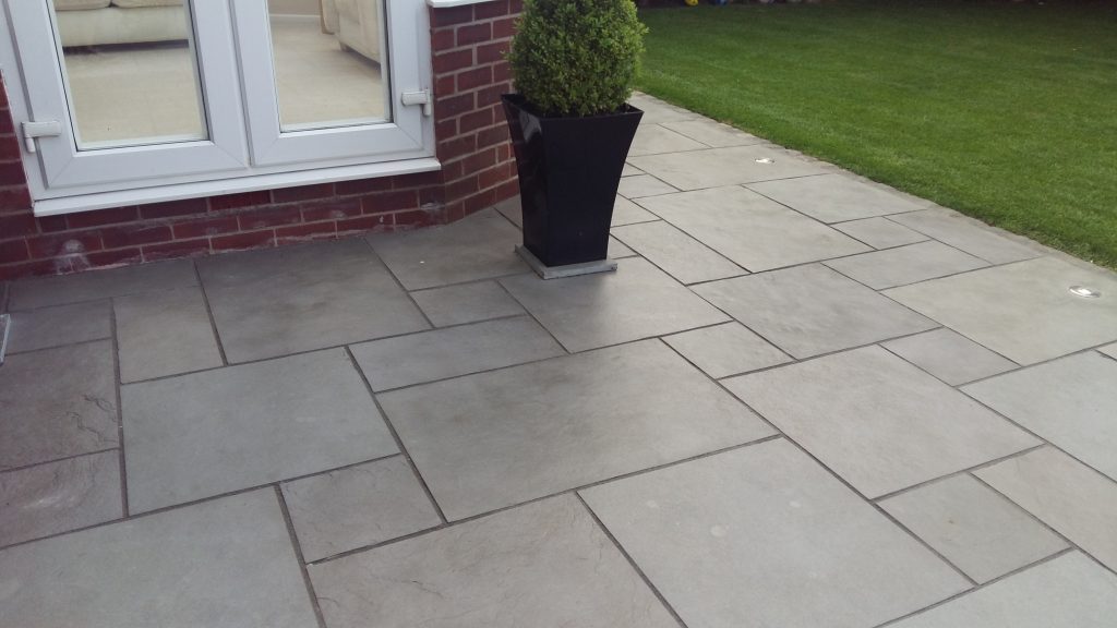 Grey Limestone 4 Size / 18m2 Project Pack Paving Traders