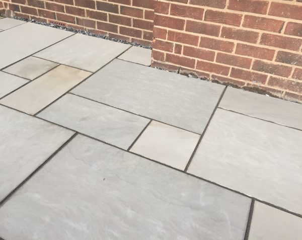 Kandla Grey Sawn & Honed