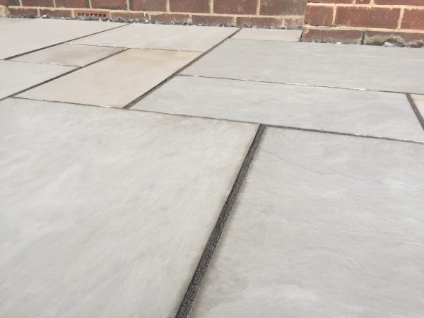 Kandla Grey Sawn & Honed - 20m2 Project Pack - Image 3