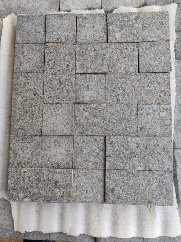 Mid Grey Granite Cobbles