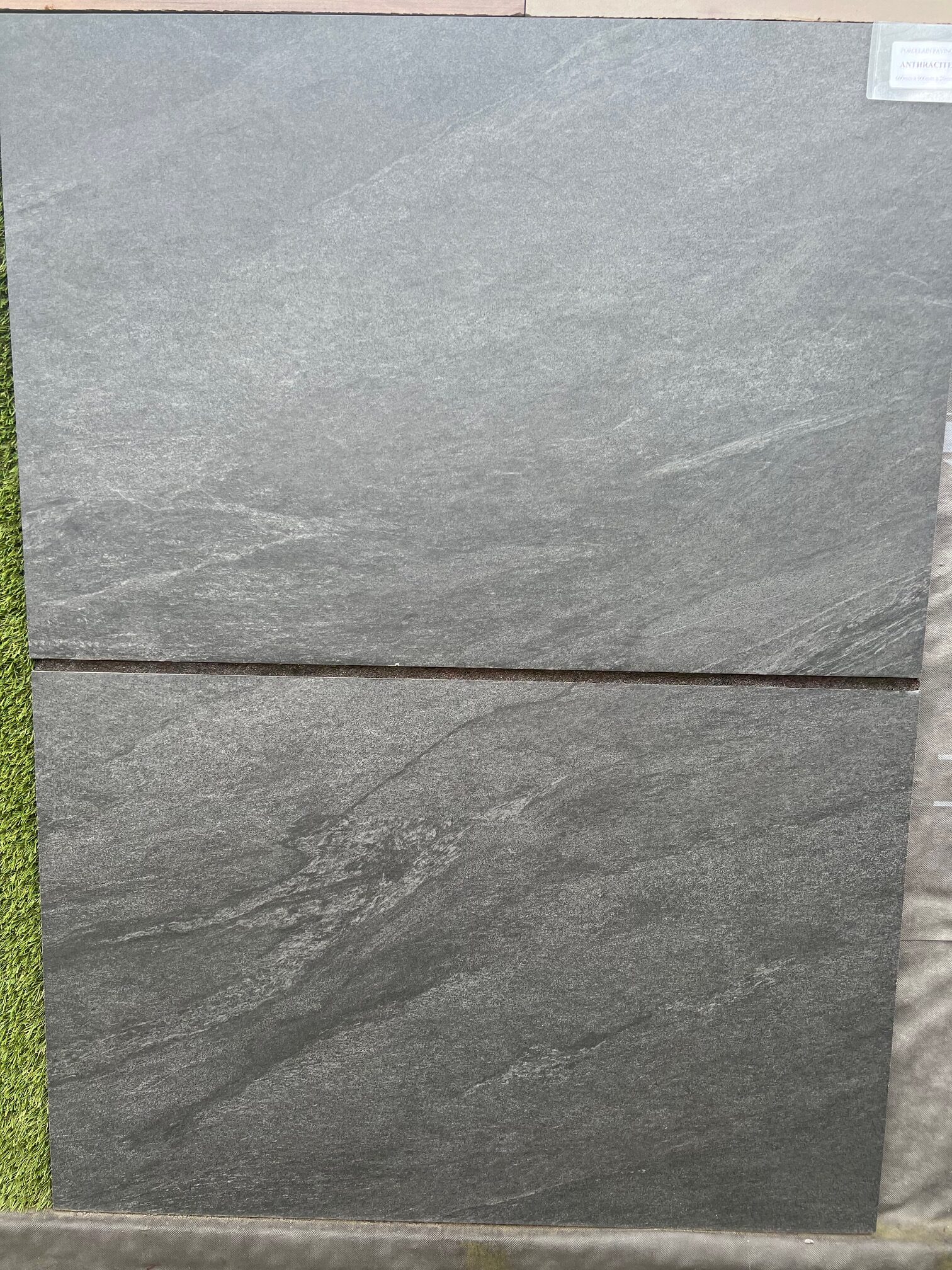 Anthracite Porcelain